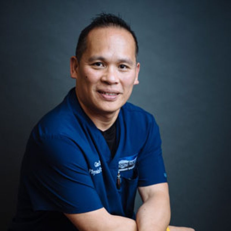 glenn-pepito-physical-therapist-for-dogs-in-vancouver-sq-sm